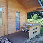 Wyspa Karsibor Ferienhaus *